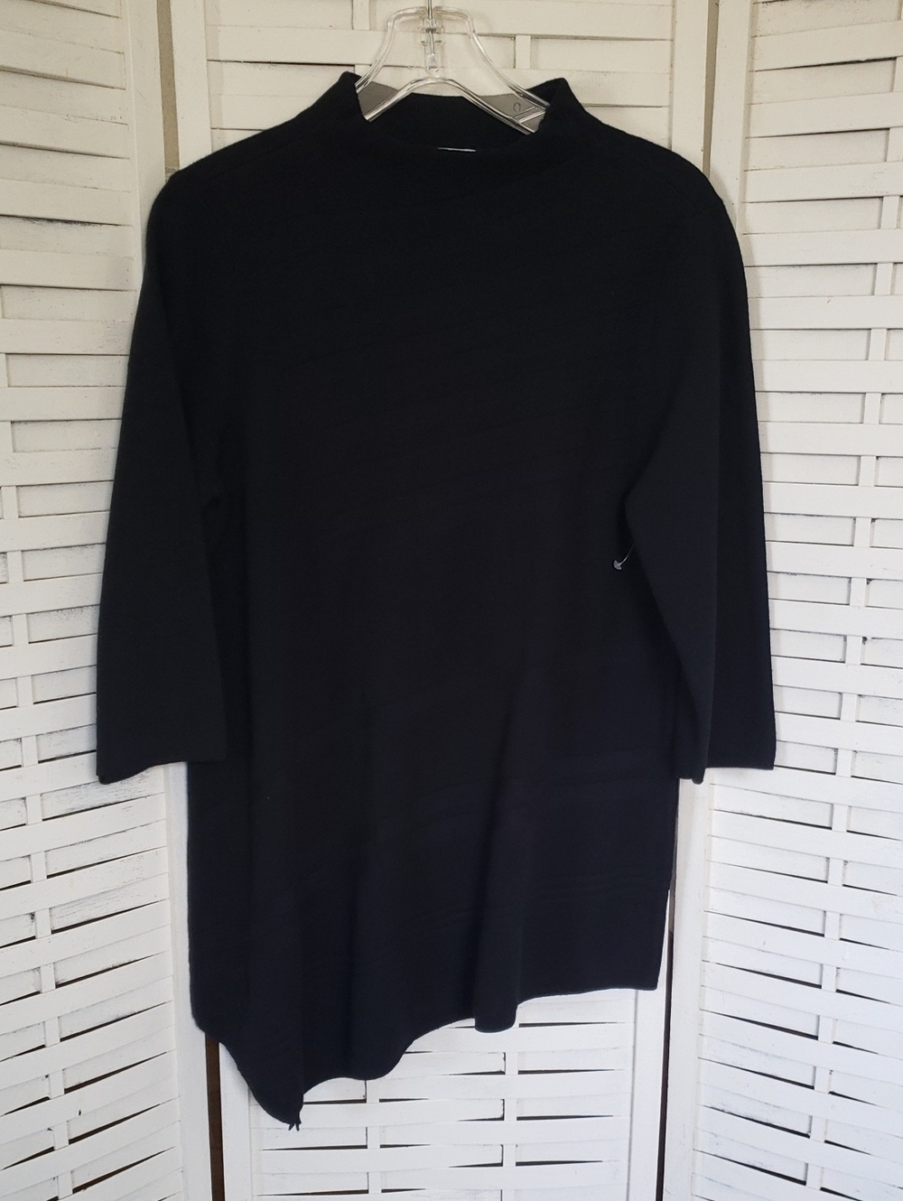 Chico's Black Asymmetrical Knit Tunic Sweater Size 2 New.